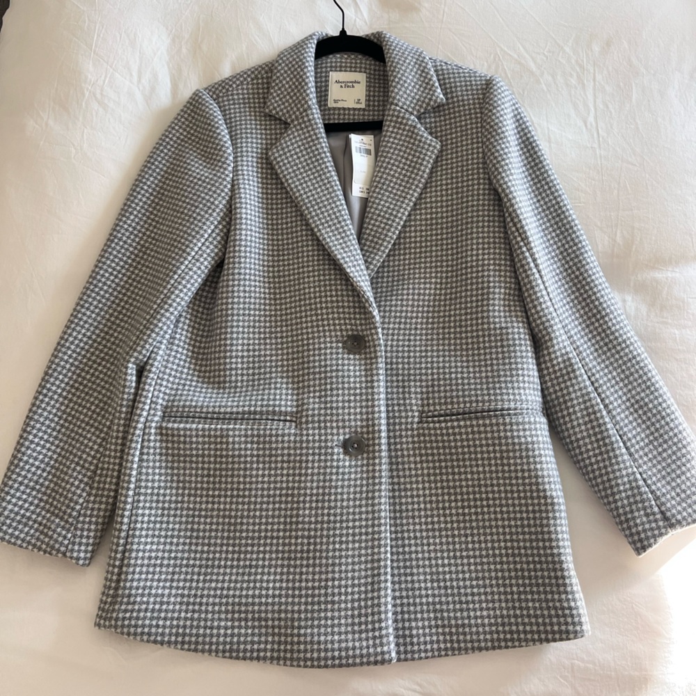 Grey houndstooth blazer 
- new with tags